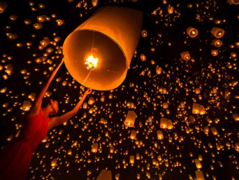 Yi Peng festival Chiang Mai Thailand